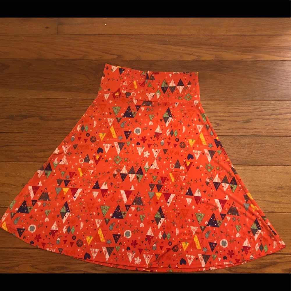 NWOT Medium LuLaRoe Azure Skirt